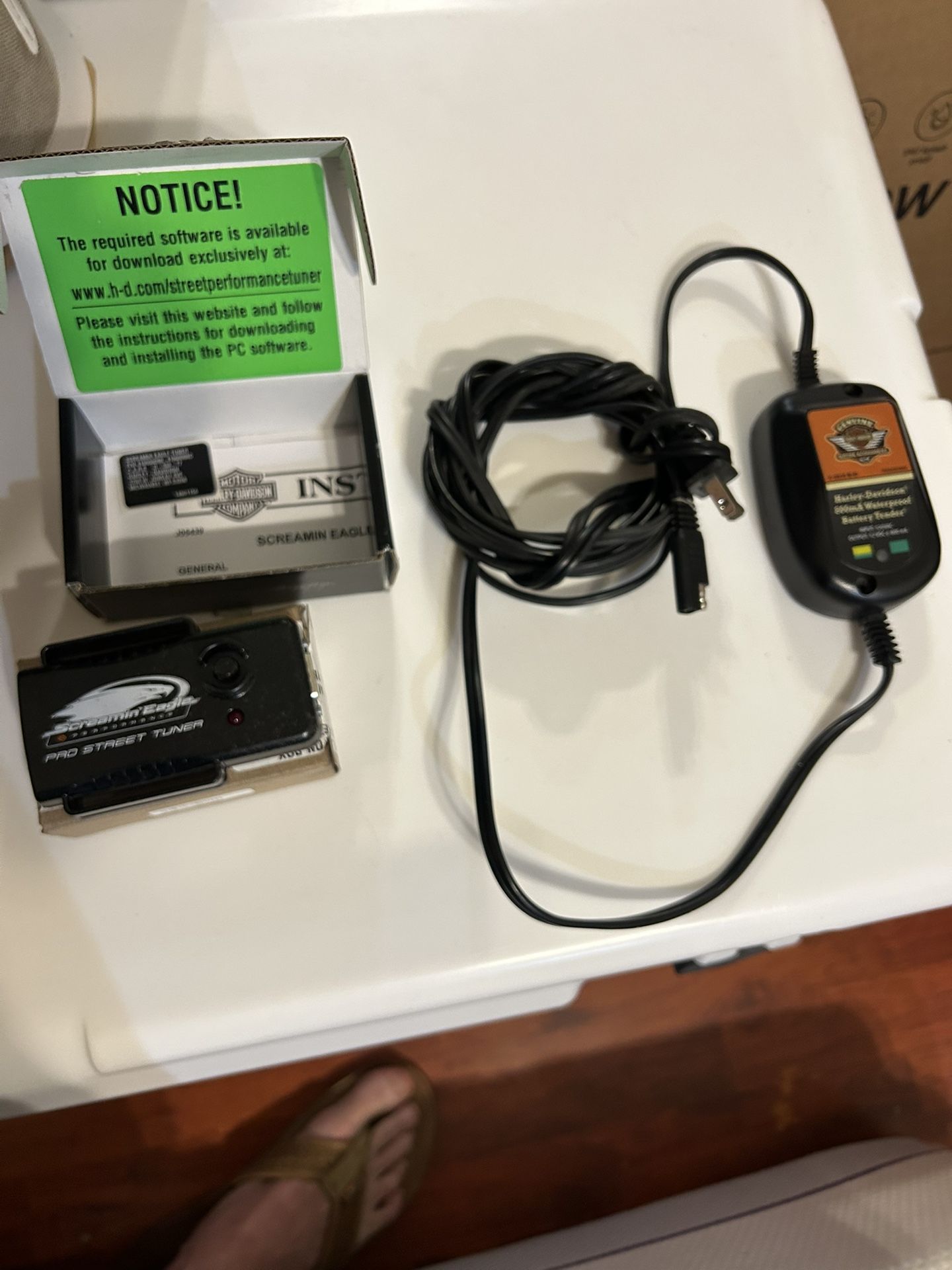 Harley Davidson, screaming eagle pro Street tuner and Harley Davidson trickle charger