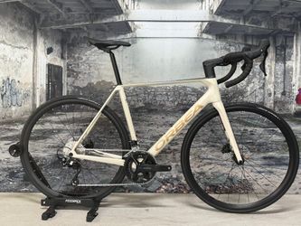 Orbea Carbon Road Bike with Shimano 105