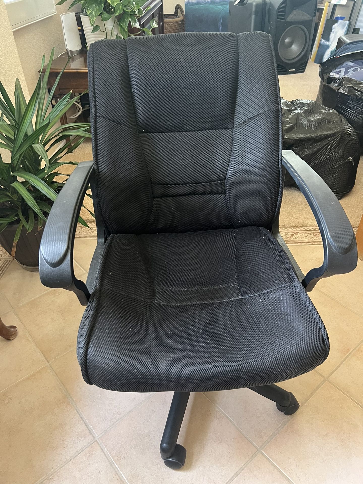 Rolling Chair for Office Gaming - Great Condition