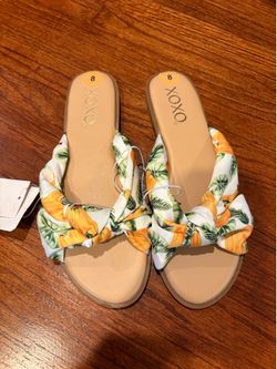 Cute Sandals, Size 8