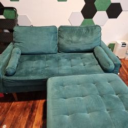 Hunter Greet Velvet Loveseat and Ottoman 