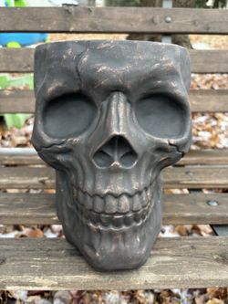 Concrete Skull Planter