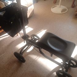 ELENKER KNEE SCOOTER, STILL EXCELLENT CONDITION ONLY PICK UP 