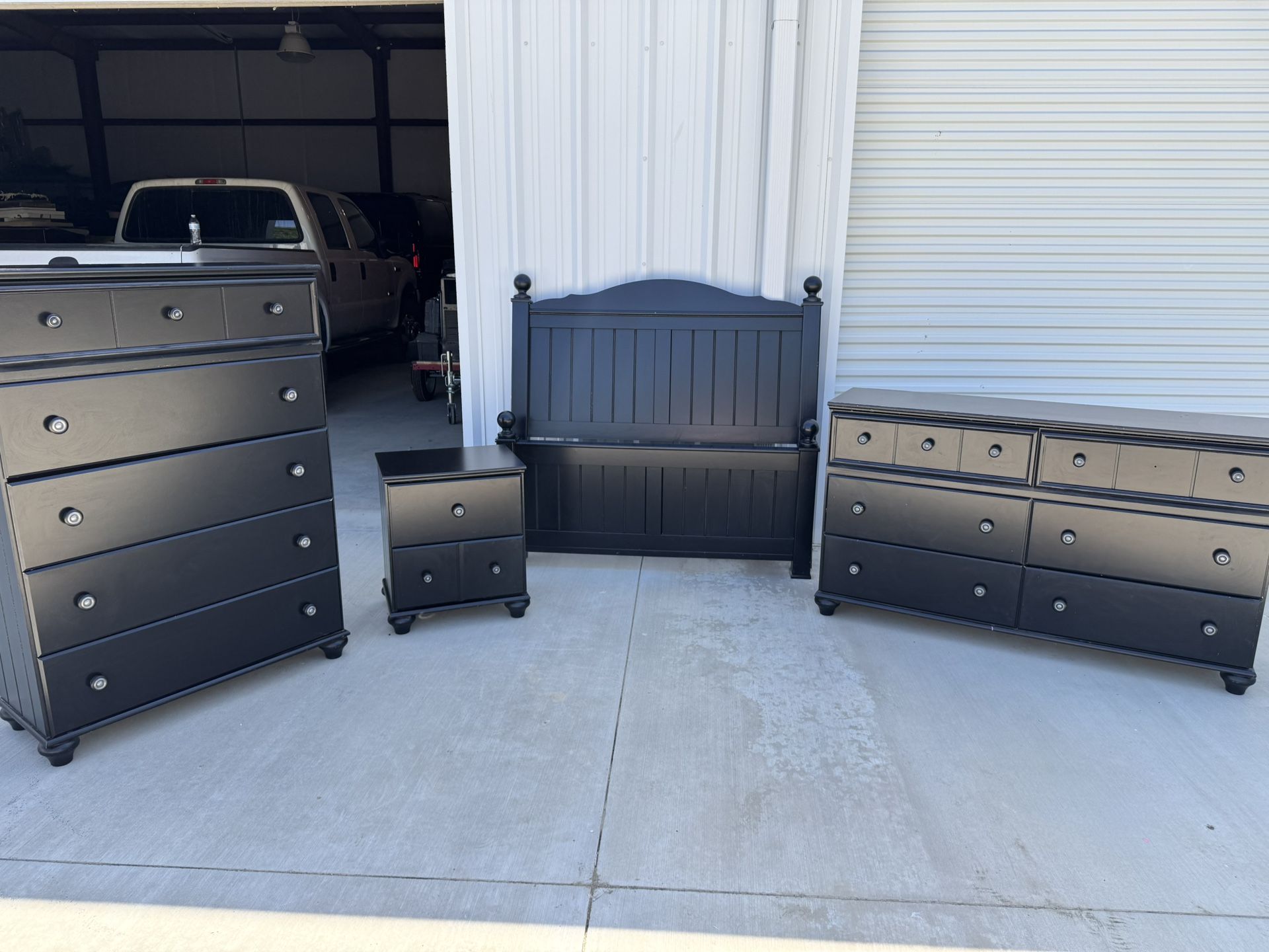 Full Size Bedroom Set