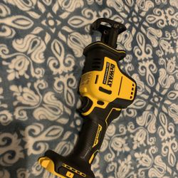 Dewalt Atmoic Hack Saw