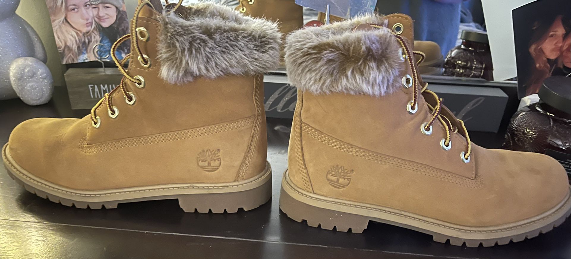 Timberland Boots With Fur At The Ankles Size 6.5Y