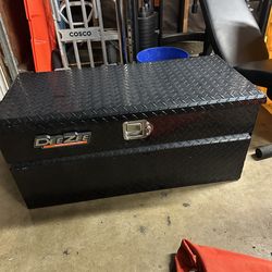 Dee Zee Black truck tool box