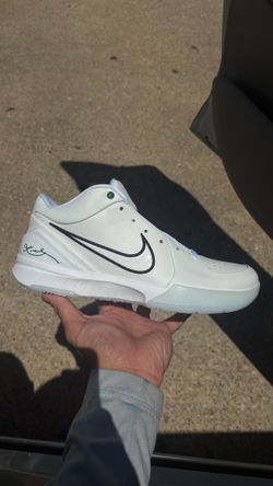 Kobe 4 Draft Day Pack “Boston Celtics”