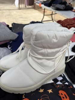 Snow Boots