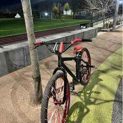 GREAT CHRISTMAS GIFT. Se bike dub ripper 29in 1/300 made in world. TRADES OR OBO