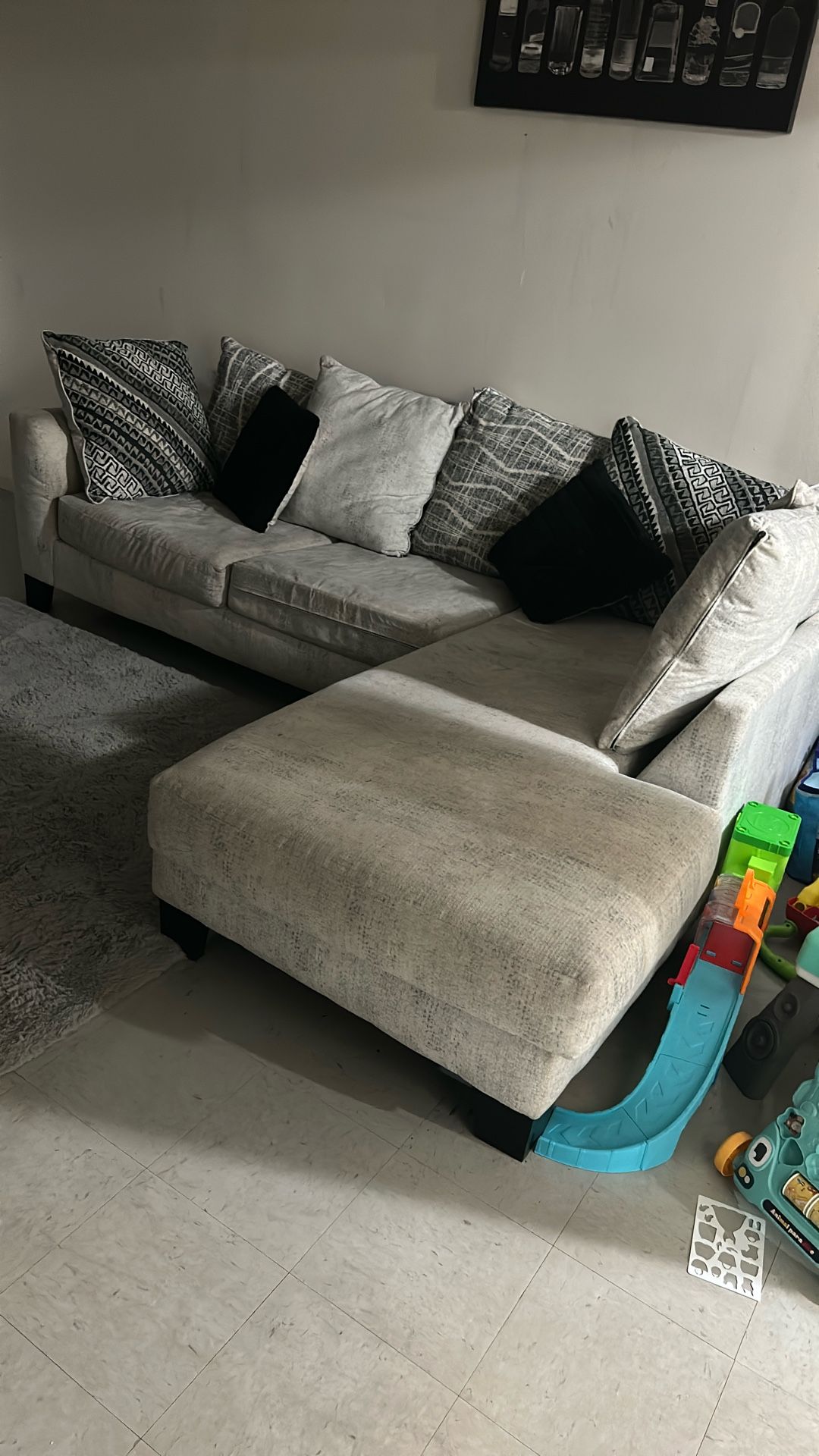 Couch Need Gone ASAP Open Offers Inbox