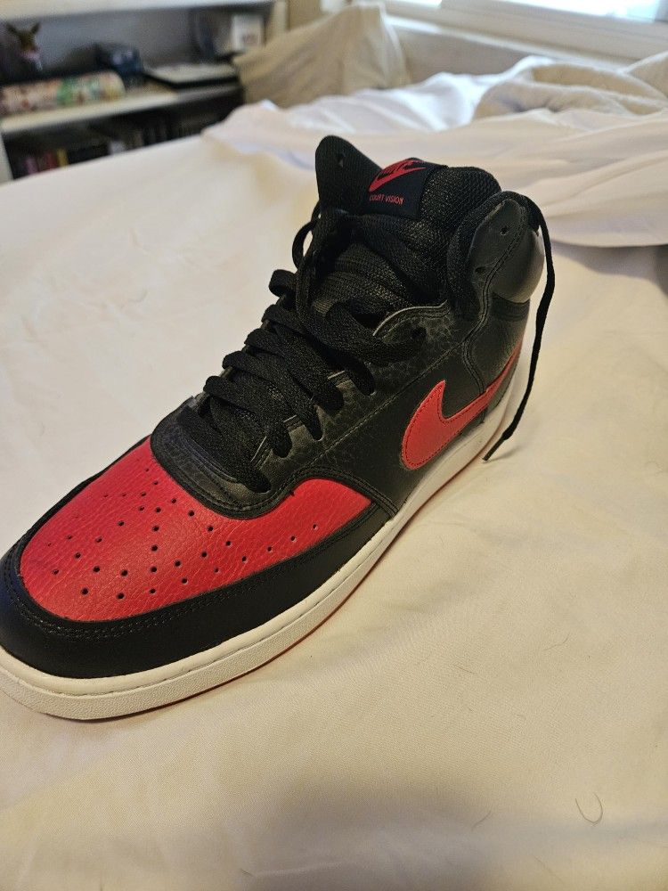 Nike Air Jordan 1.5 Bred Mids. 10.5