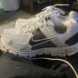 Nike Vomero 5