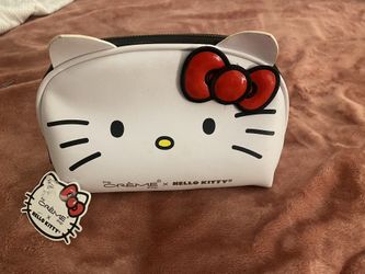 Hello Kitty Makeup Bag