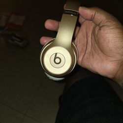 Beats Solo 3 Wireless ( Still Works Great)