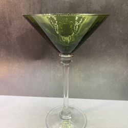 (1) Gorgeous Vintage Ribbed Green Elegant Double Ring Stem Martini Glass. Excellent condition. Made by Eastern Glass Co. 