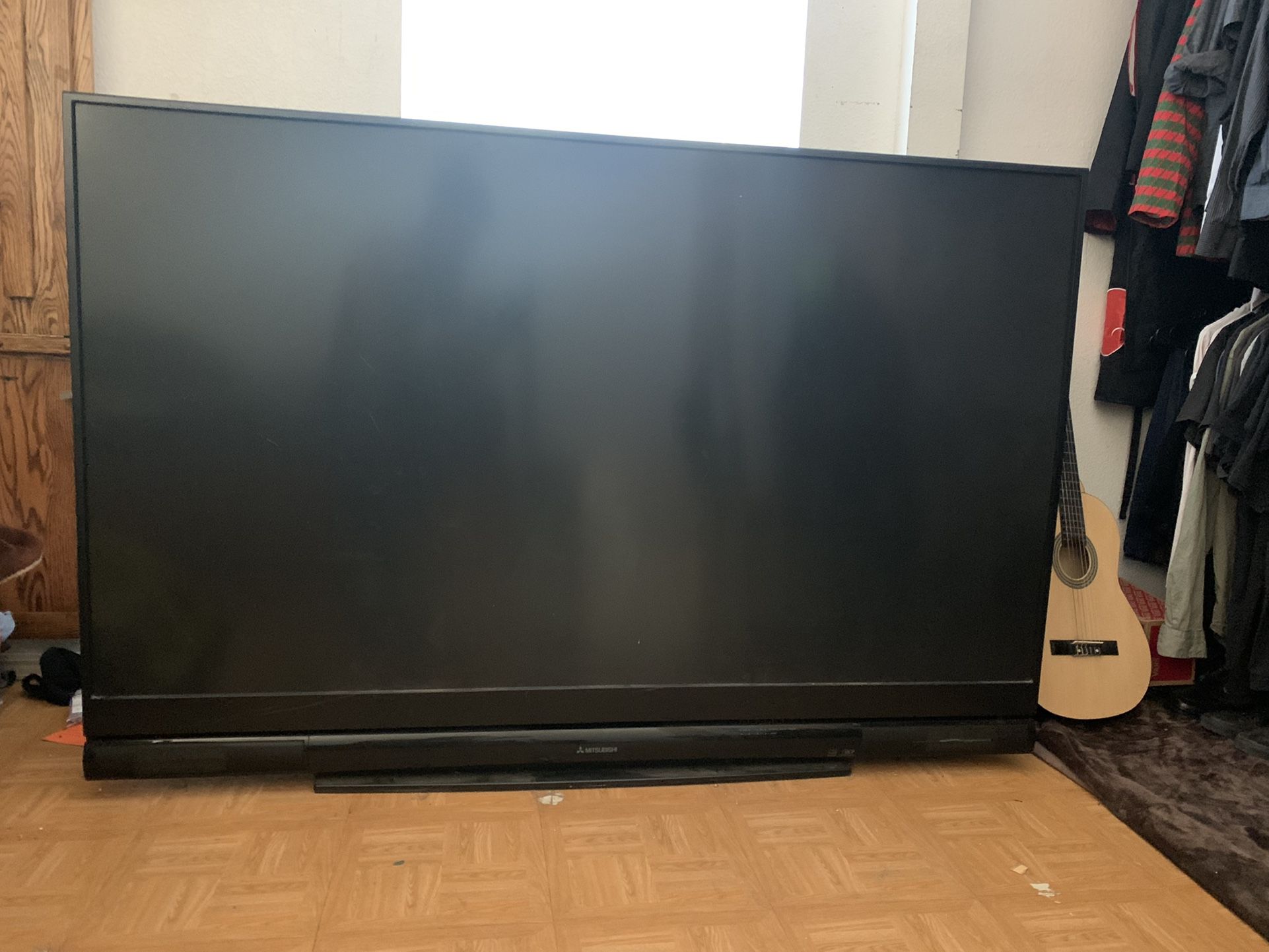 75 inch Tv $150