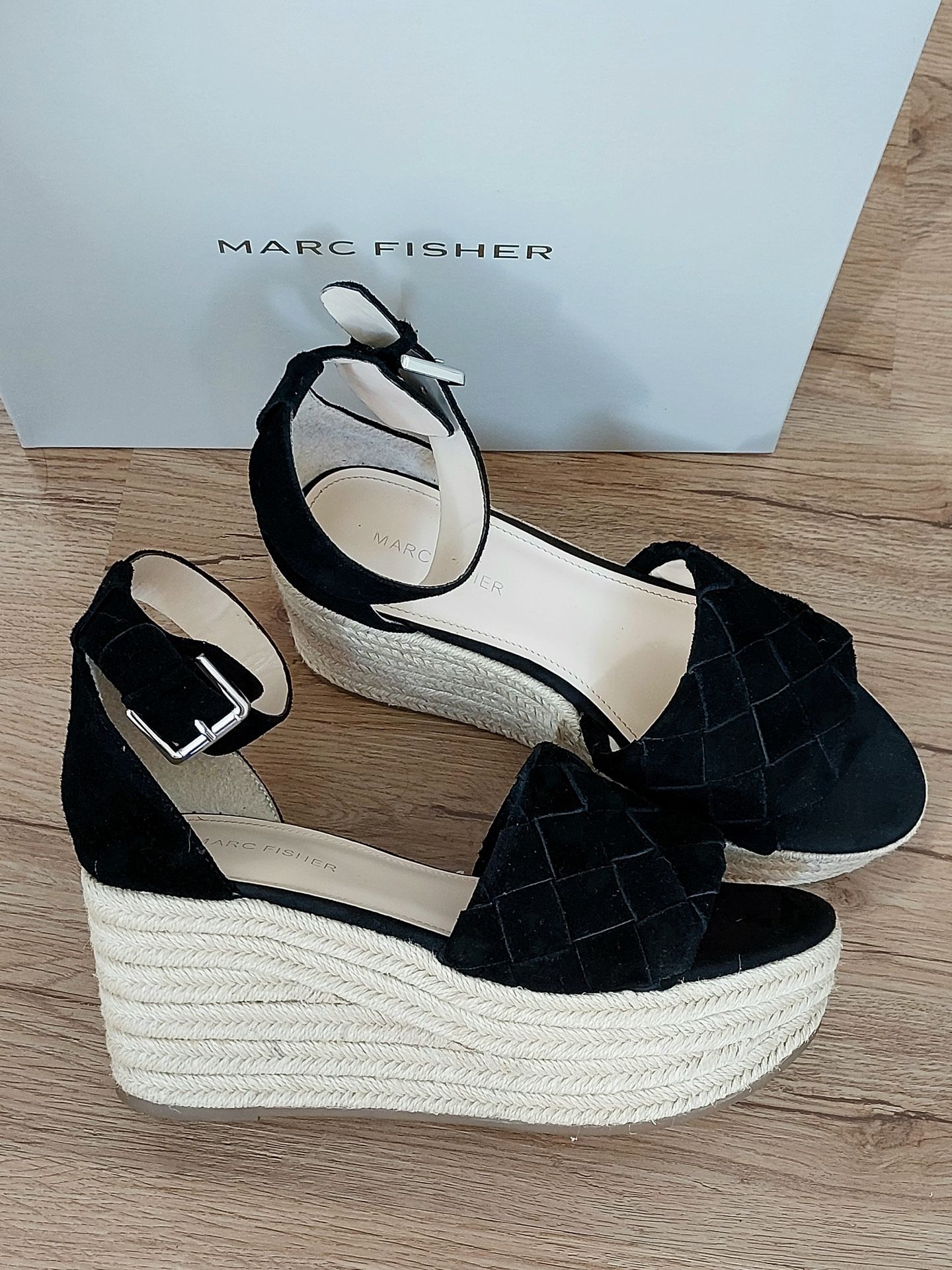 Summer  black sandals high platform size 9 Marc Fisher