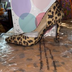 LIGHTLY USED LEOPARD PUMPS