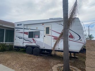 Attitude Toy Hauler/Camper/Trailor