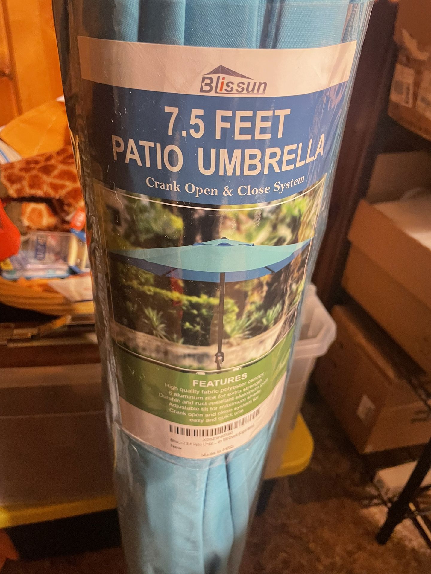 (New) 7.5 Feet Patio Umbrella 