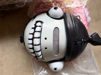 Mask n women costume