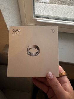 ✨ Oura Ring 4 Rose Gold Size 9 – Brand New Factory Sealed