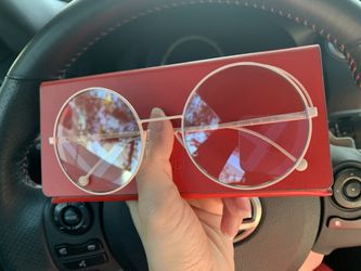 Fendi logo sunglasses