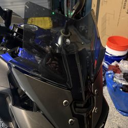 MT-10/FZ-10 GIVI Sport Screen