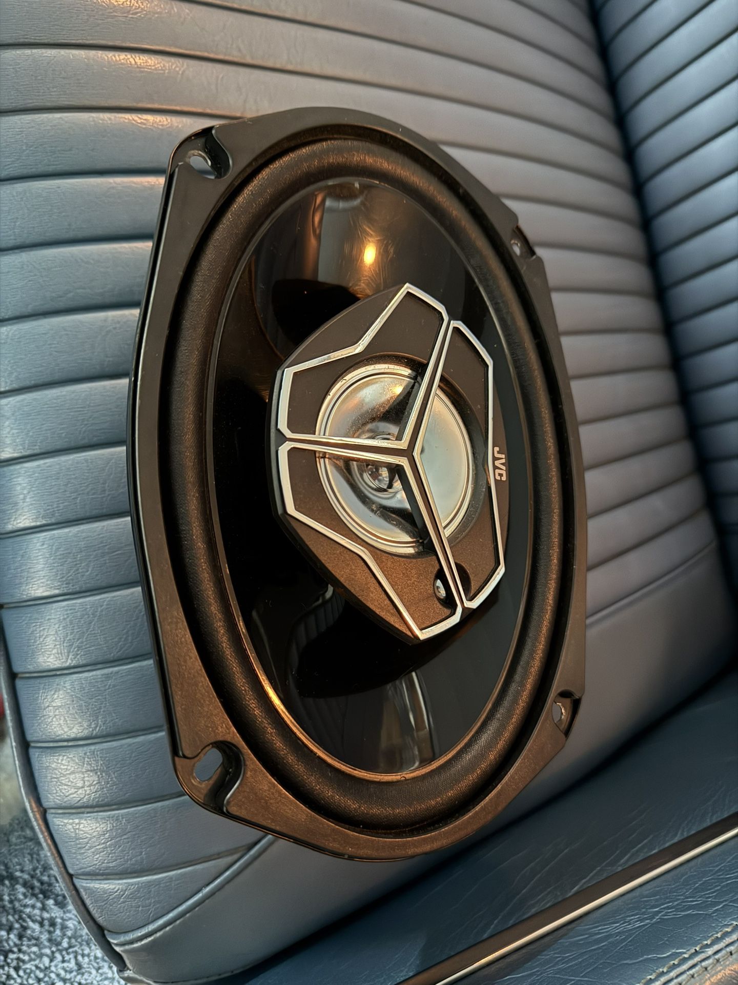 JVC 6x9 speaker