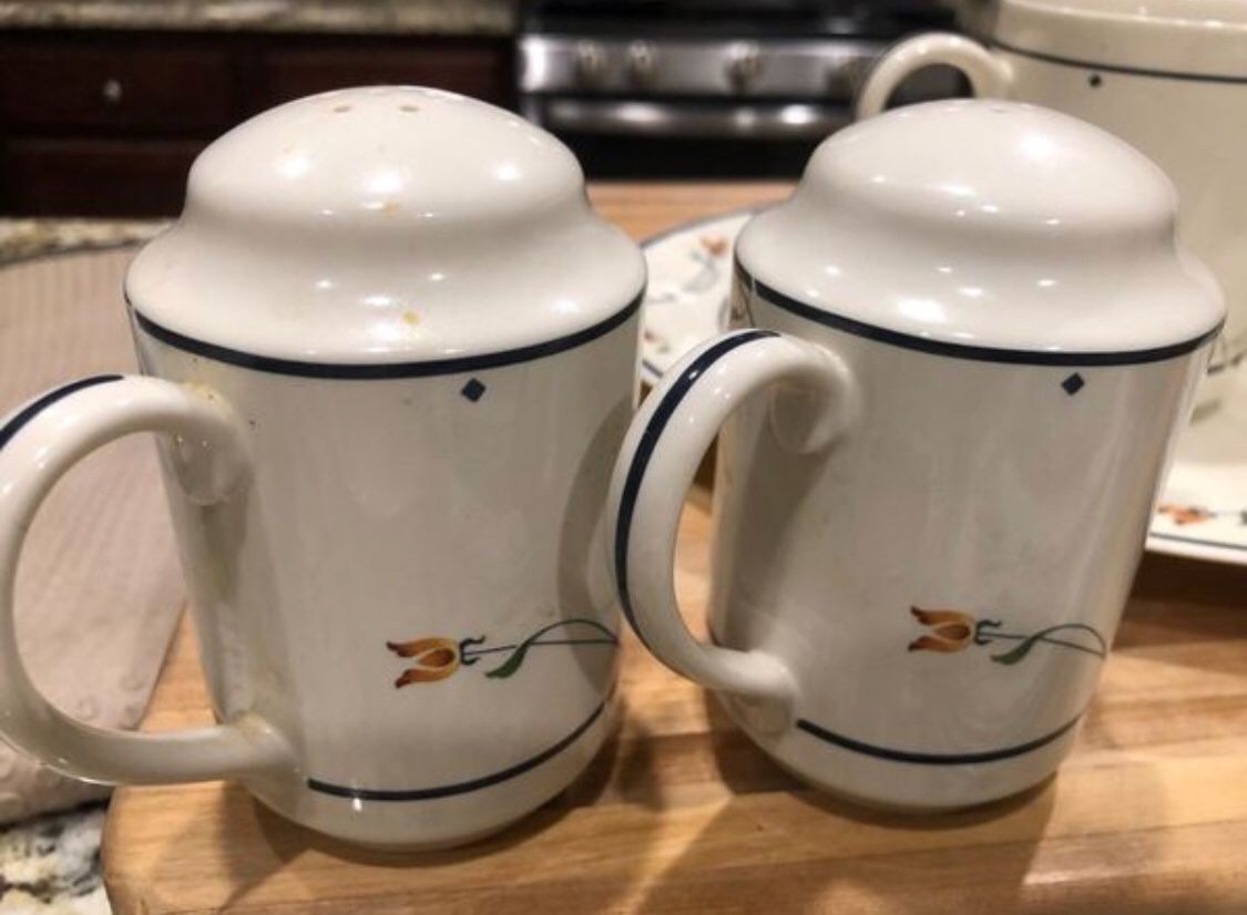 Gorham Ariana fine China dinnerware collection town and country for Sale in Tulare, CA OfferUp