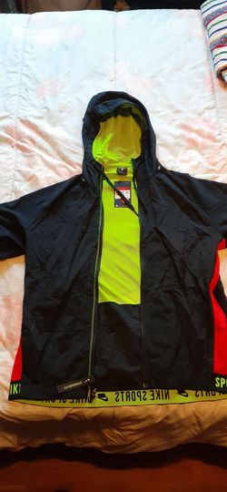 Large Nike Dri-Fit Training Jacket