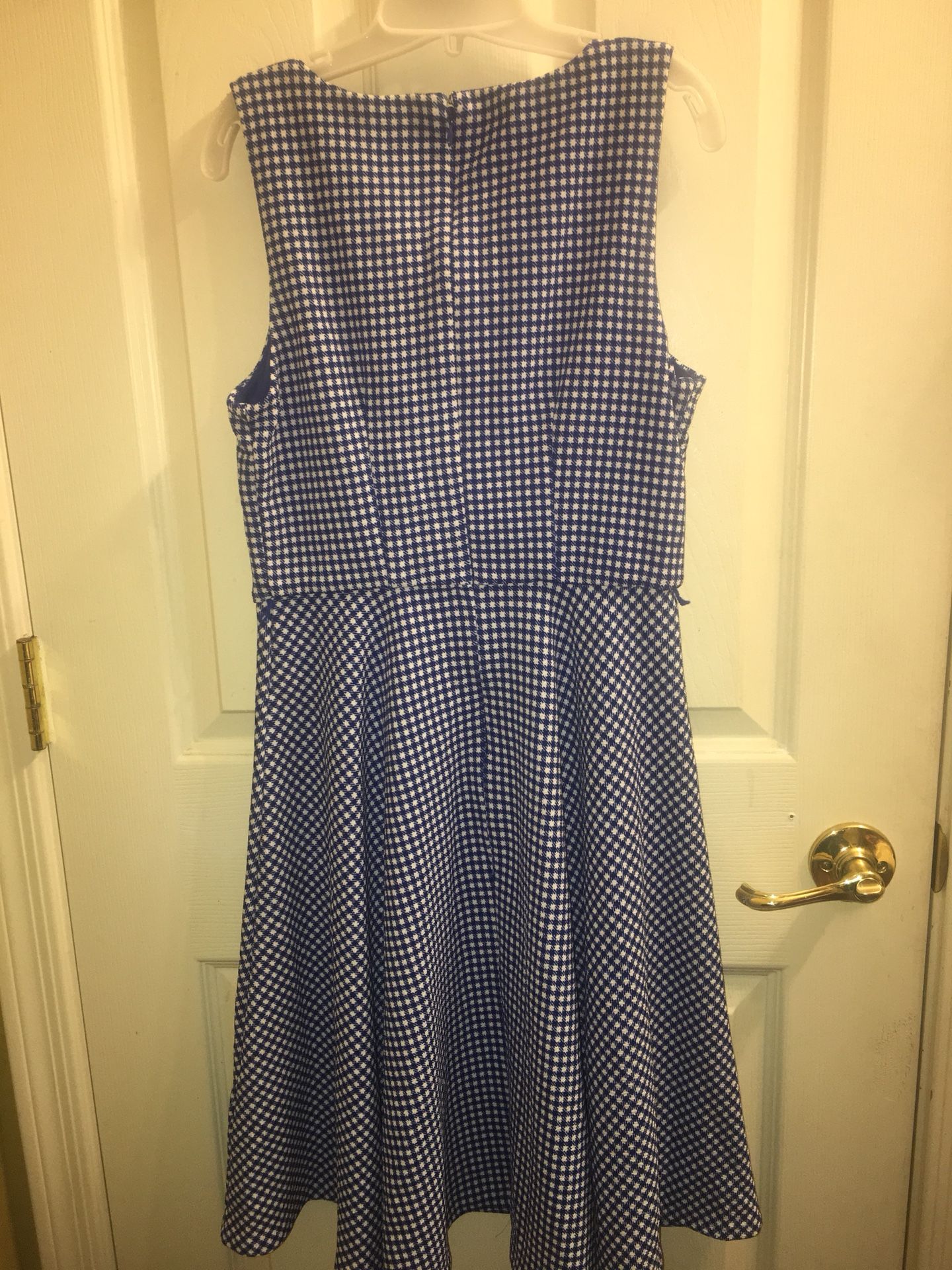 Size S ELLE Dress blue and white casual or work appropriate