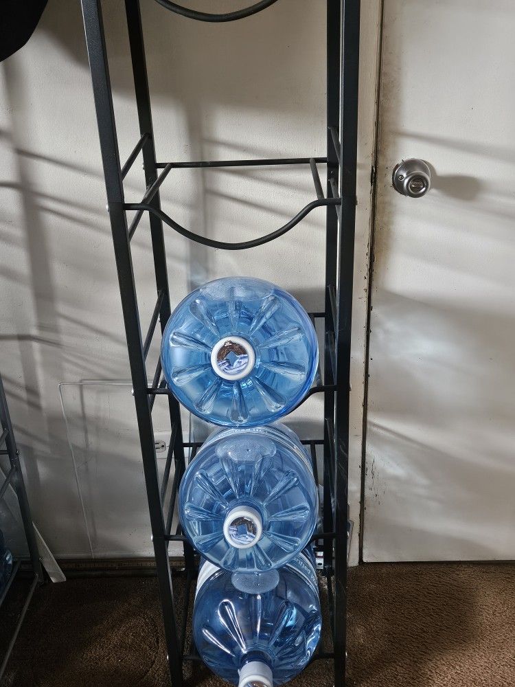 4/5 Gallon Water Jug Rack