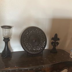 Decorations 