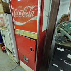 COCA-Cola Vintage MACHINE