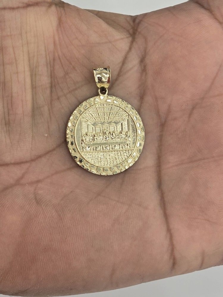 10kt Real Gold Last Supper Pendant 