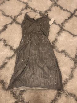 Fashion women’s dress size 6 new silver color