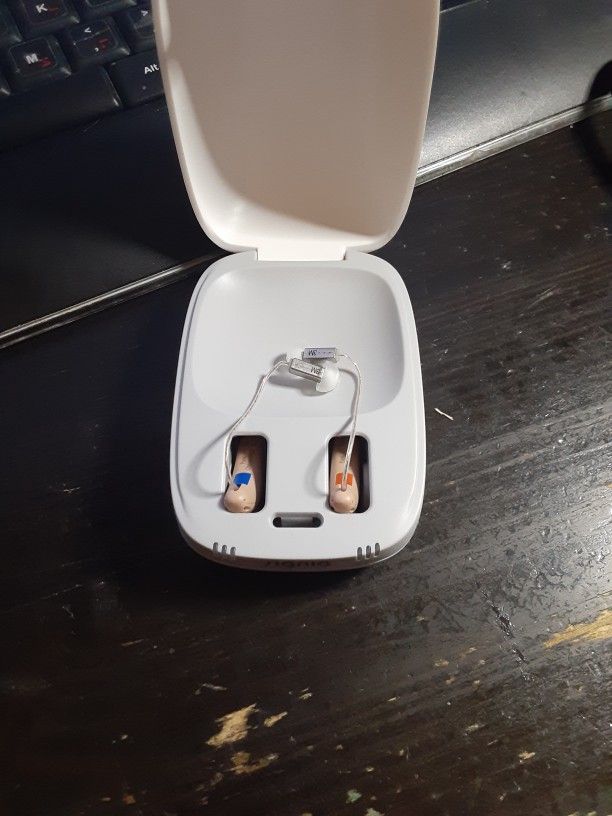 New Signia  Rechargeable Hearing Aids