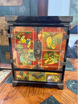 VTG Korean Hwagak Ox Horn Jewelry Box Chest Reverse Painted w/Butterfly Key