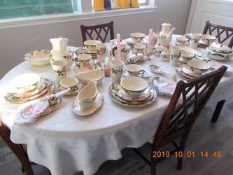 Franciscan Desert Rose dinnerware