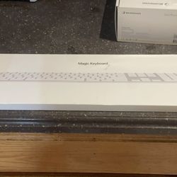 Apple Genuine Magic Keyboard