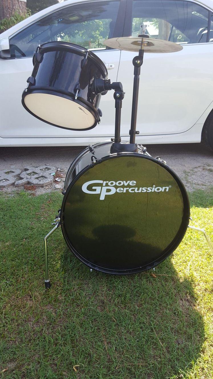 Groove Percussion 3 piece Drum Set