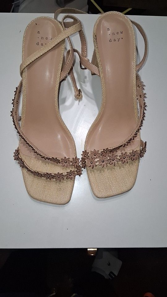 Heels Size : 10