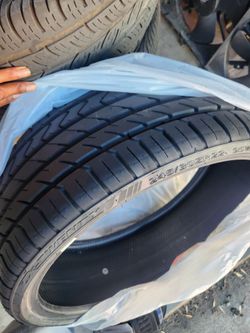 "22's" Tires 245/30/ZR22 95W...w/150 miles