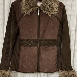 Y2K Stunning Jacket Sherpa Lined Collar Fur Removable Size XL Pit 2 Pit 18 inches and has stretch on the knitted parts on the sides 