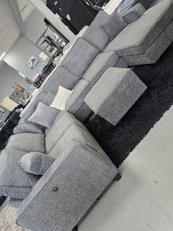 ✨️ Sectionals, 2pc Sofas ✨️ Furniture Queen Bedrooms, Dining Avail