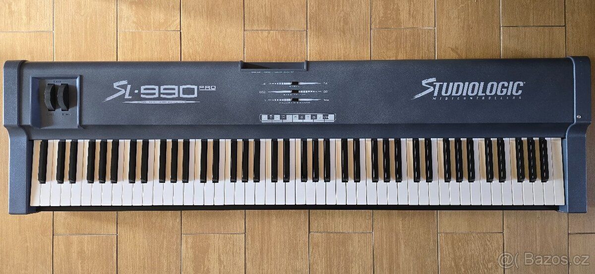 Studiologic SL-990 Pro 88-Key MIDI Controller Keyboard