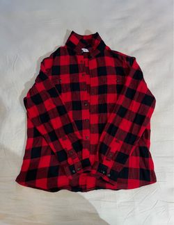 Men’s Red & Black Sonoma Fall Flannel In Size XL & Excellent Condition