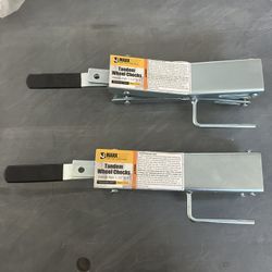 Never used MaxxHaul 70074 Tandem Wheel Chock Lock – Universal Fit, Scissor-Action Design, Extends 1.5"–6", Anti-Theft Padlock Compatible, Zinc Coated 